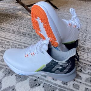 Foot Joy Fuel size 8.5. Never worn.
